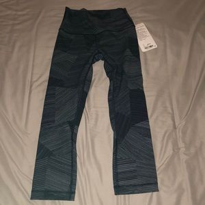 Cropped/Capri High Rise Leggings